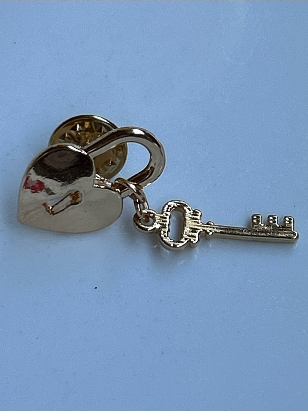 Gold Heart Padlock and Key Pin